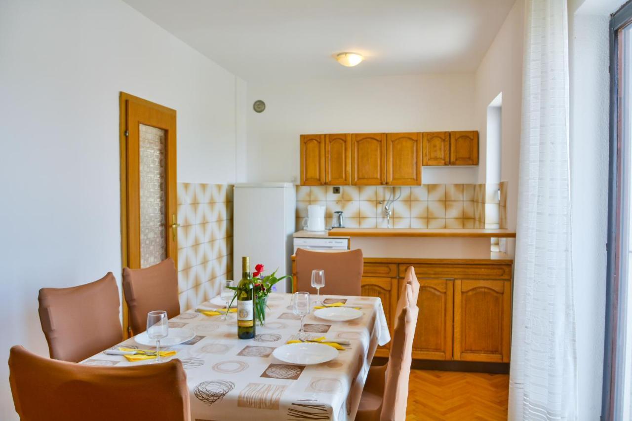 Appartamento Apartman Gabrijela Senj  Esterno foto