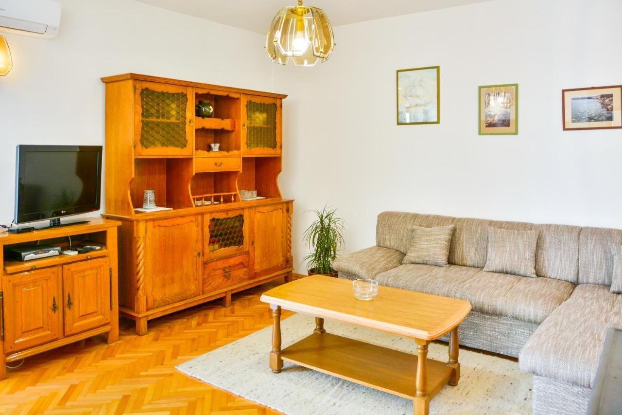 Appartamento Apartman Gabrijela Senj  Esterno foto