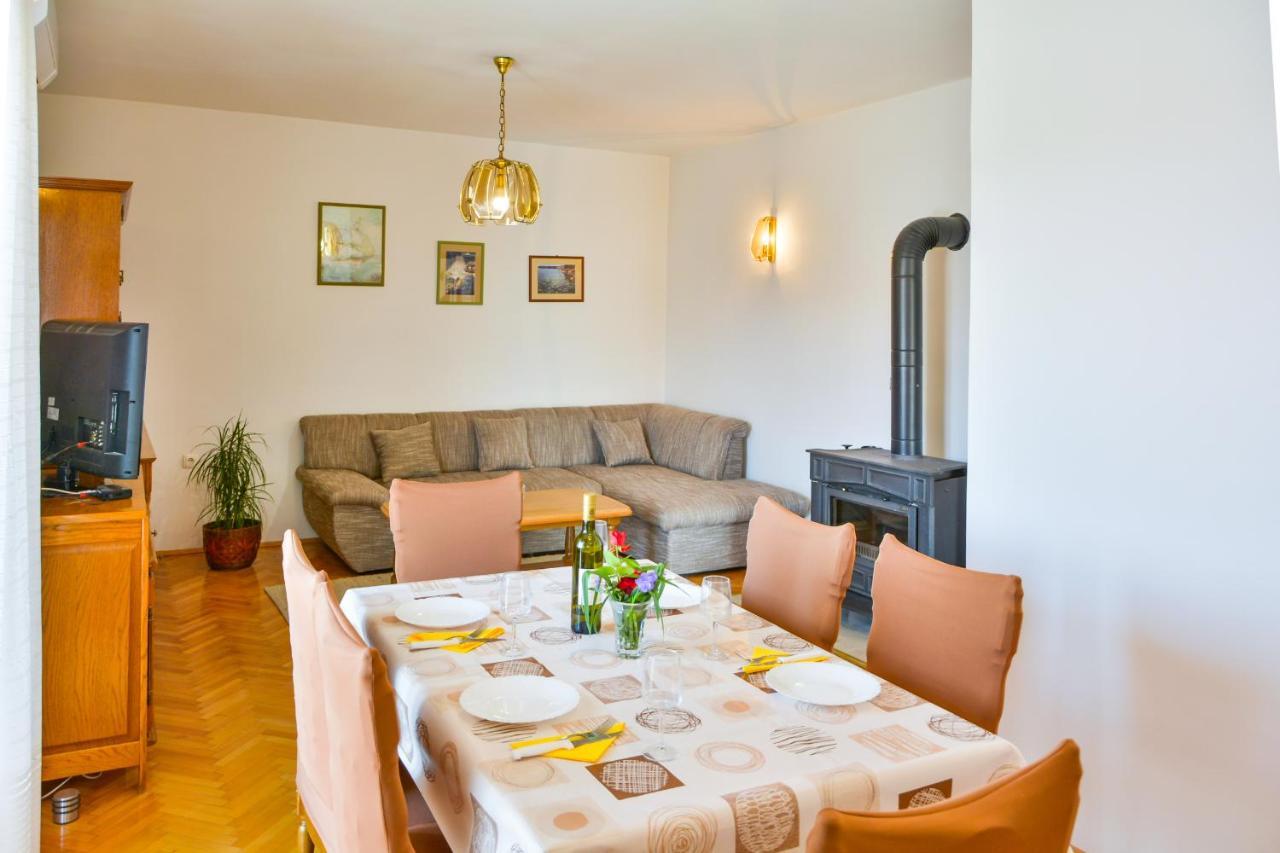Apartman Gabrijela Senj  Esterno foto